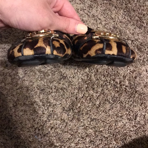 Micheal Kors Leopard print flats - Picture 5 of 5